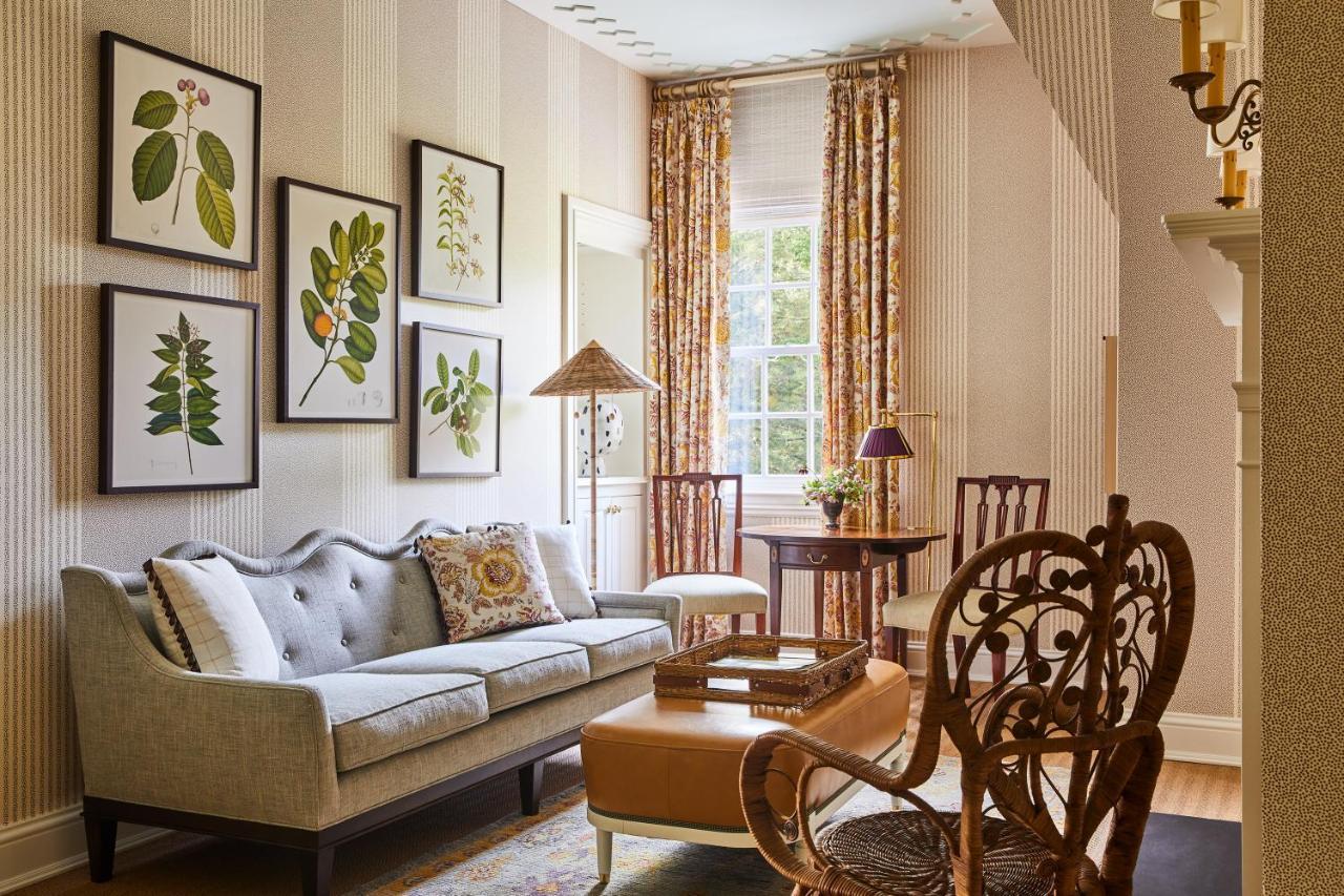 The Mayflower Inn & Spa, Auberge Resorts Collection Washington エクステリア 写真