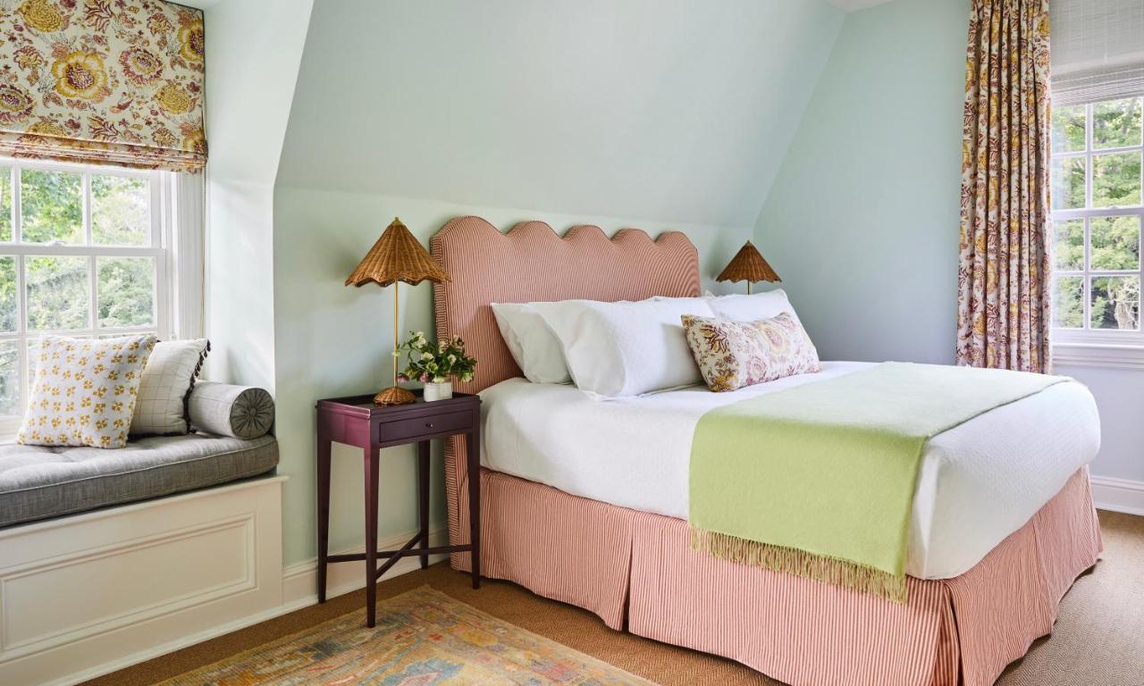The Mayflower Inn & Spa, Auberge Resorts Collection Washington エクステリア 写真